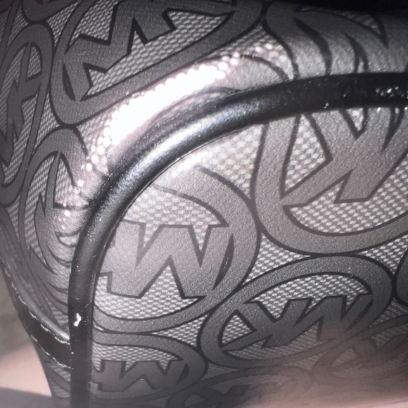 Michael Kors purse - Picture 5 of 6